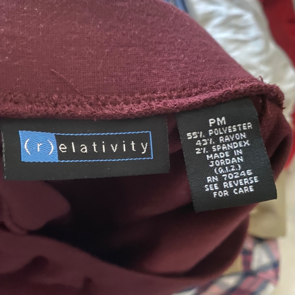 Skirt - Picture 2 of 3